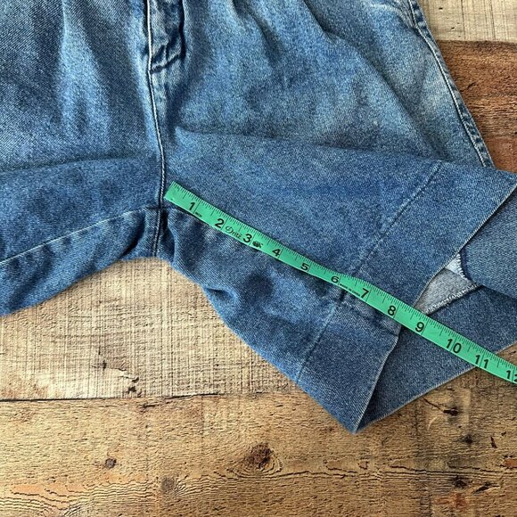Dockers Womens Vintage High-Waisted Pleated Denim Shorts Size 4 - Picture 5 of 8